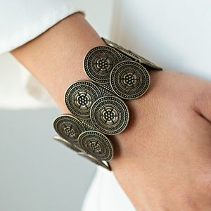 Jewelry@paparazziaccessories.com/193786